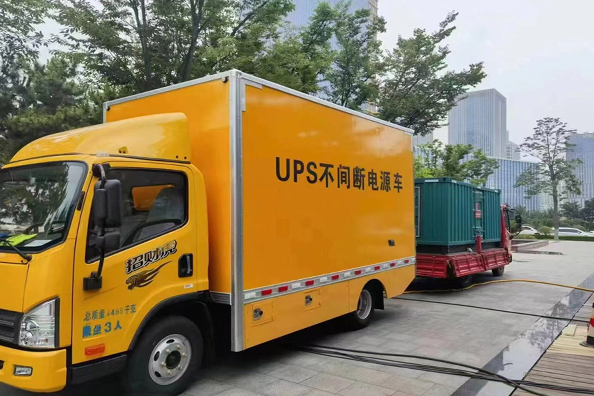 富蕴发电机租赁施工现场