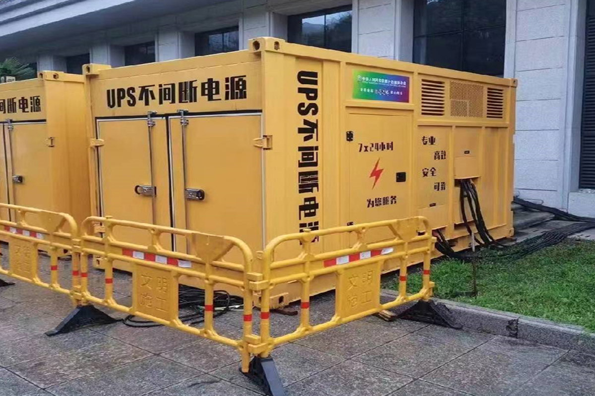 富蕴发电机租赁施工现场